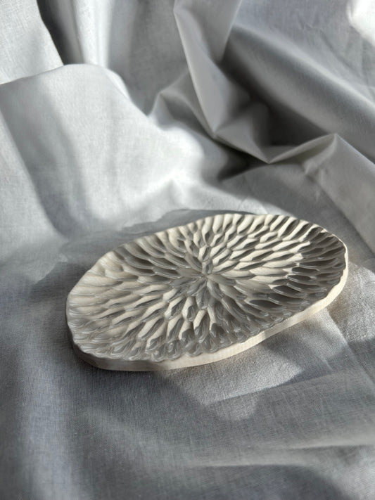 Textured Plate Alabaster - Talerz Ceramiczny z Rzeźbioną Fakturą 15 cm