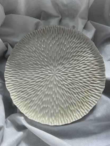 Textured Plate Alabaster - Talerz Ceramiczny z Rzeźbioną Fakturą 30 cm